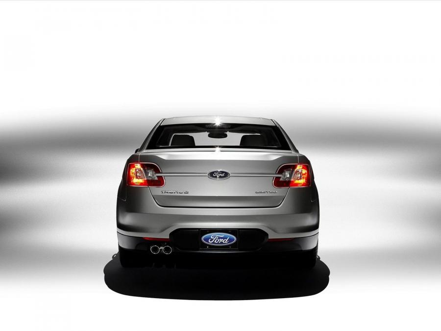  Ford Taurus Limited 2010 года  (фото 35 из 43)